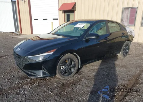 2023 Hyundai Elantra Sel z USA, uszkodzony, nr VIN 5NPLM4AG0PH119085